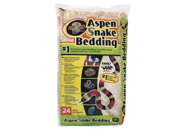 Aspen shavings snake bedding pack on white background